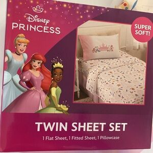 NWOT! DISNEY PRINCESS TWIN SHEET SET